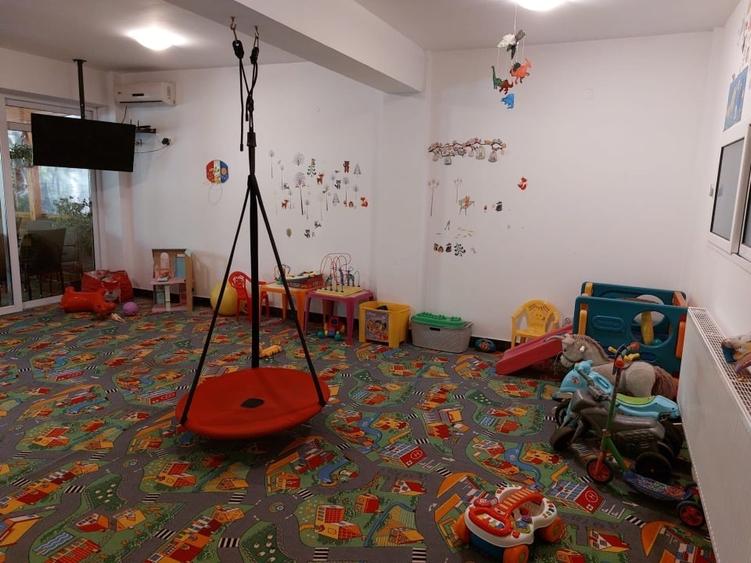 Casă individuală cu 5 camere cu Teren 450 Mp în Nord