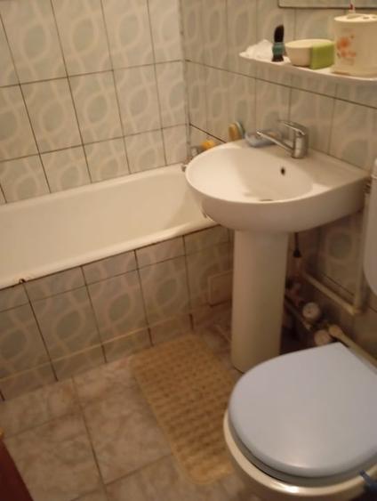 Apartament cu 2 camere decomandat în CET