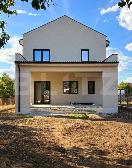 Casă individuală cu 4 camere cu Teren 573 Mp în Dumbrăvița