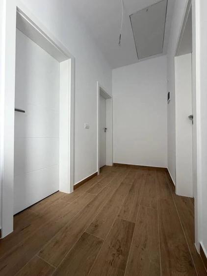 Casă cu 4 camere cu Teren 350 Mp în Covaci