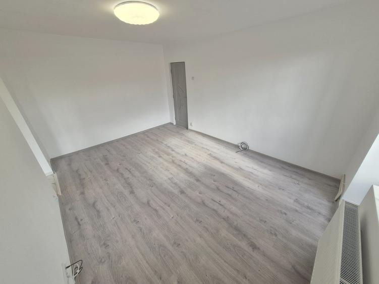 Apartament cu 2 camere decomandat în Șagului — fotografia 3