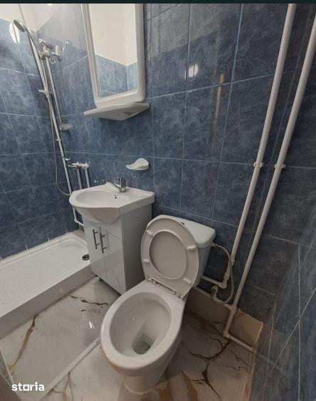 Garsonieră decomandată în Podu Roș