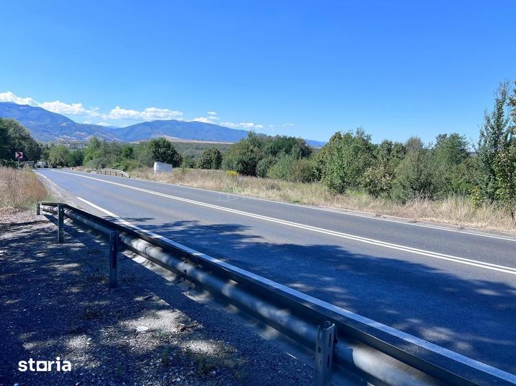 Teren de 3600 mp, în Central