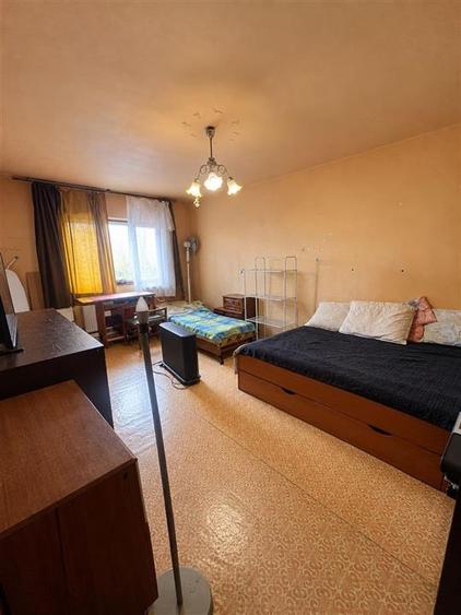 Apartament cu 3 camere decomandat în Nufărul