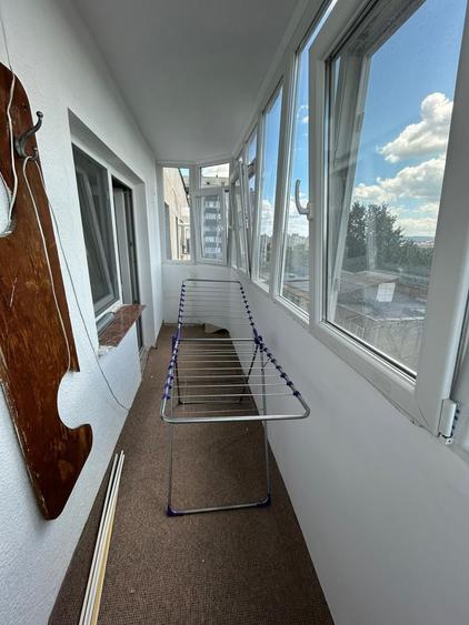 Apartament cu 3 camere decomandat în Alexandru cel Bun