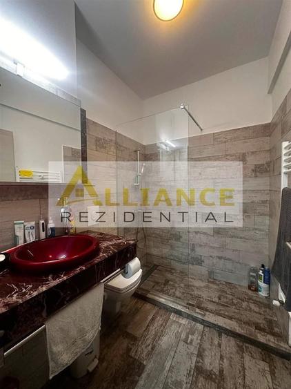Apartament cu 3 camere decomandat, mobilat în Berceni
