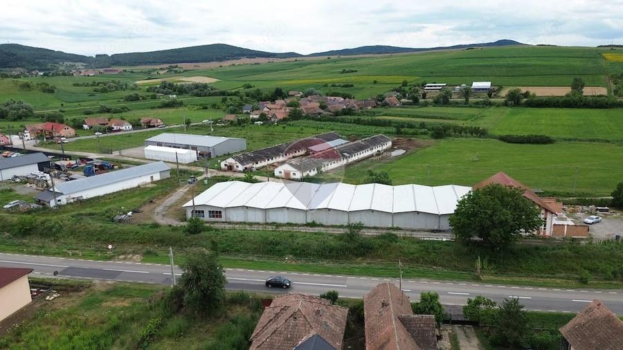 Spațiu comercial, de 1,242 mp, în Blăjel