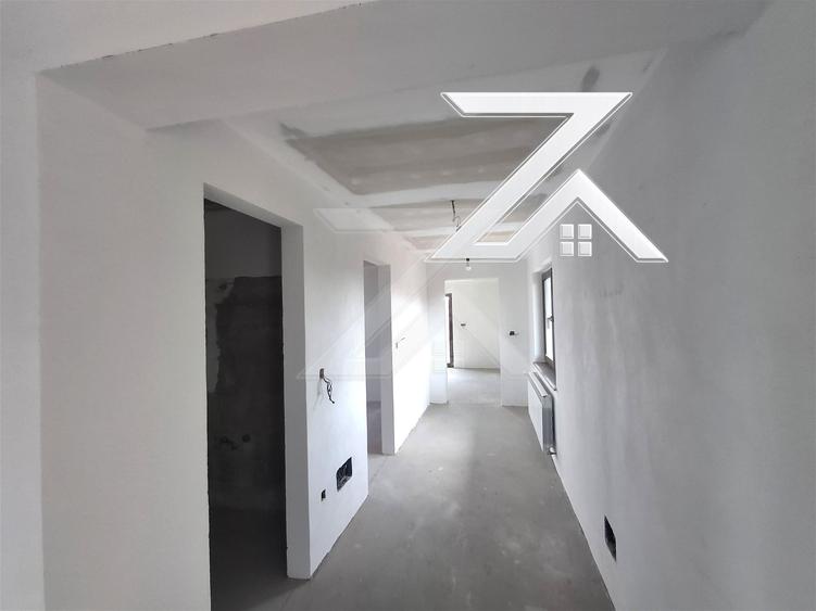 Casă individuală cu 5 camere cu Canalizare în Brestei