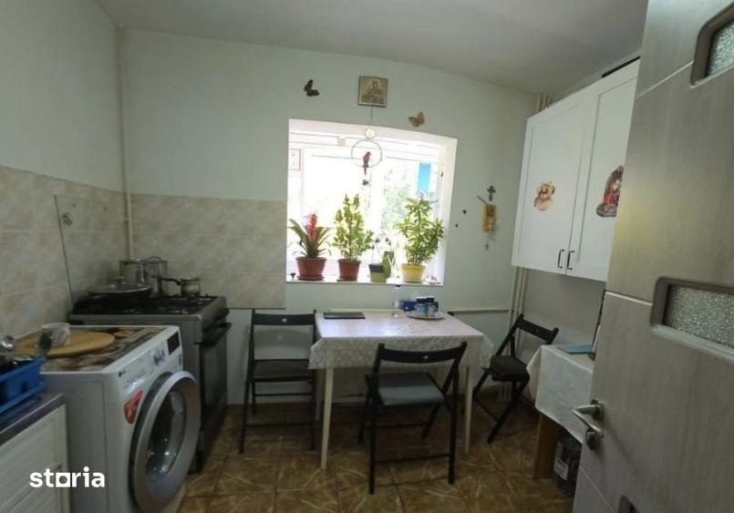 Apartament cu 2 camere decomandat în Aviației