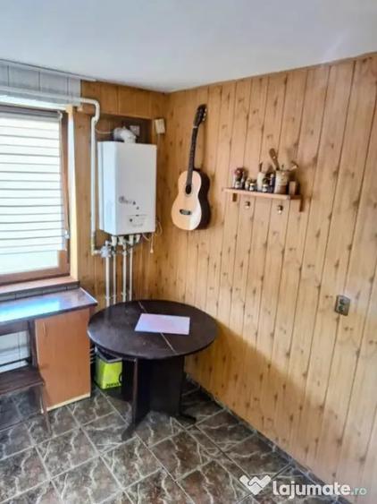 Apartament cu 2 camere semidecomandat în Hipodrom
