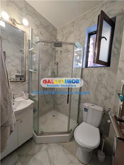 Casă cu 6 camere cu Teren 256 Mp în Sălaj