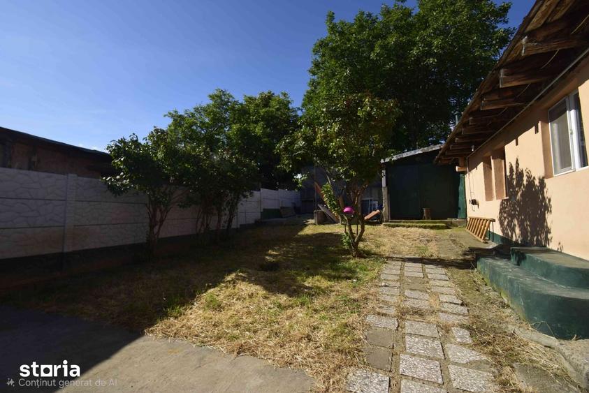Casă cu 4 camere cu Teren 656 Mp în Brestei