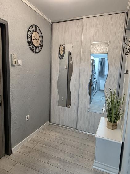 Apartament cu 2 camere decomandat în Exterior Vest