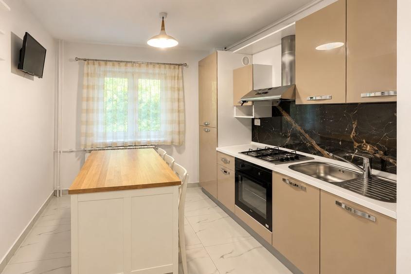 Apartament cu 2 camere decomandat în Aviației
