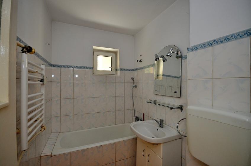 Apartament cu 2 camere semidecomandat în Drumul Taberei