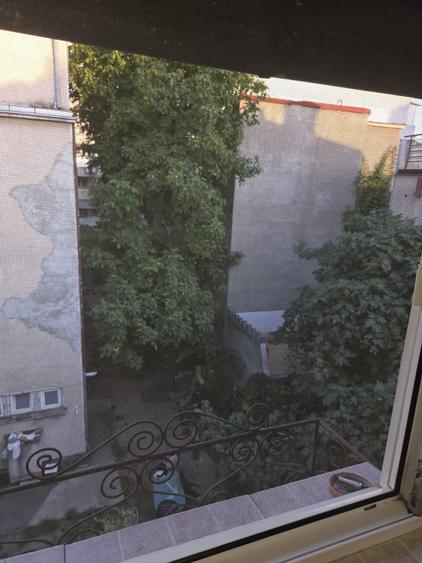 Garsonieră decomandată în P-ța Victoriei