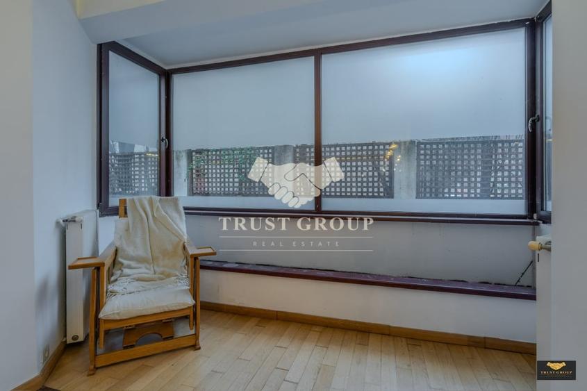 Apartament cu 8 camere decomandat, mobilat în Panduri