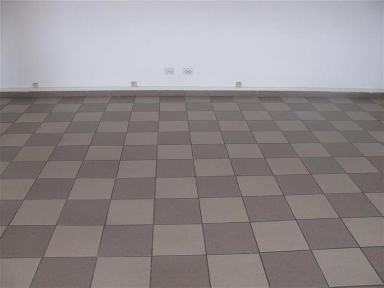 Birou, de 25 mp, în Regie