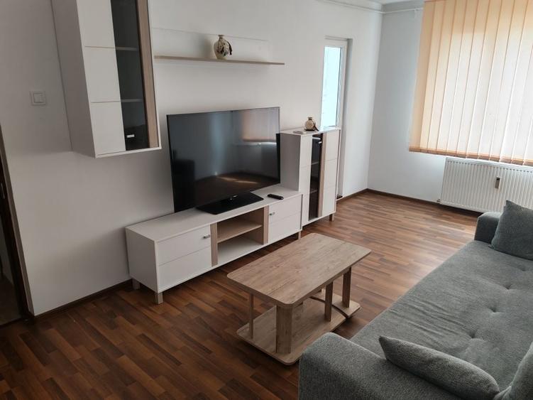 Particular inchiriez apartament 3 camere, zona Dristor -Mihai Bravul - 4