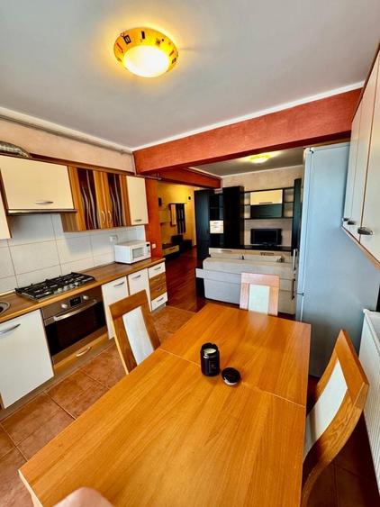 Apartament cu 2 camere semidecomandat în Bună Ziua