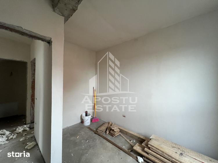 DE VANZARE casa alipita in Covaci cu curte mare - 16