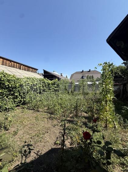 Casă individuală cu 4 camere cu Canalizare în Central