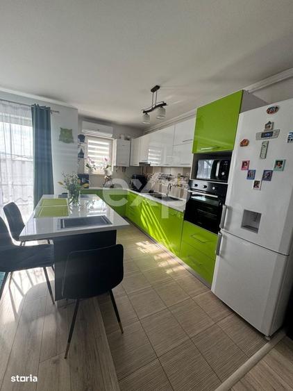 Apartament cu 3 camere în Florești