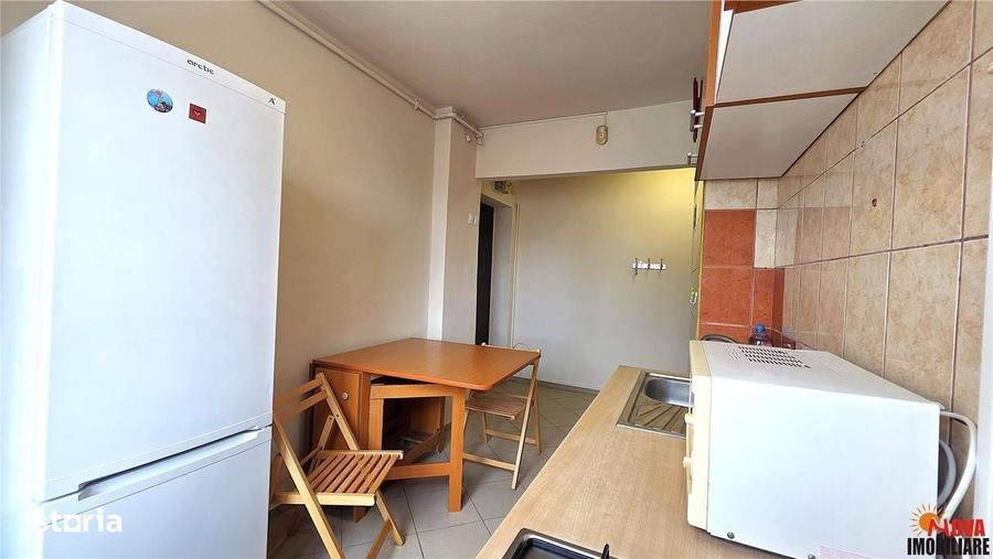 Apartament cu 2 camere decomandat în Centrul Civic