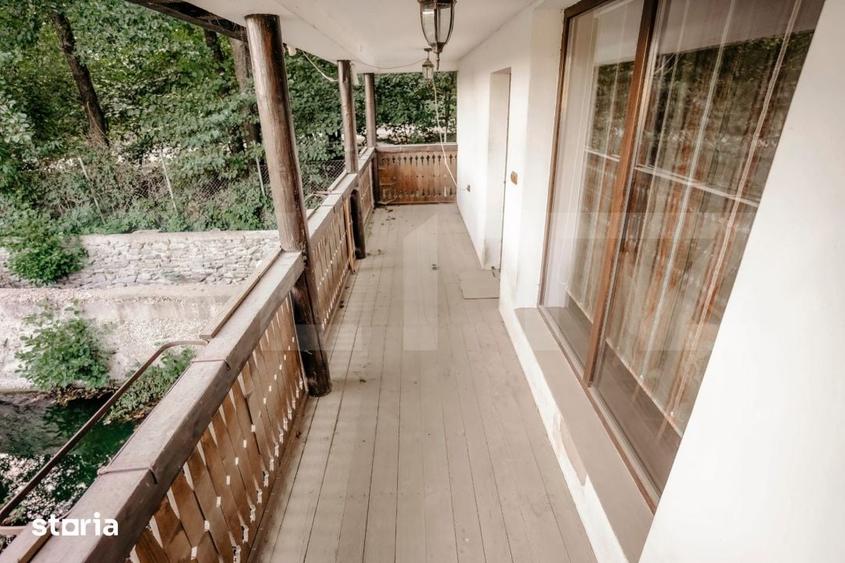 Casă cu 5 camere cu Teren 700 Mp în Prundu Bârgăului