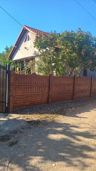 Casă cu 3 camere în Devesel