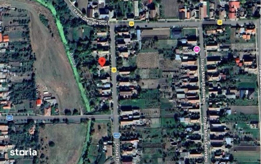 Casă cu 2 camere cu Teren 1178 Mp în Central