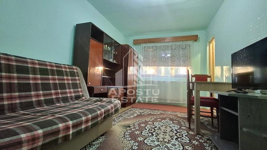 Garsonieră semidecomandată în Micălaca