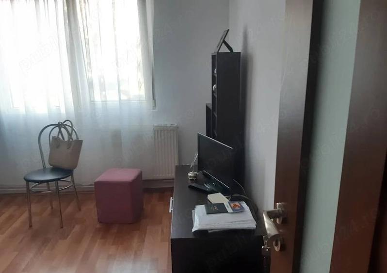 Apartament 3 camere decomandat, balcon inchis, mobilat, zona Manastur - 6