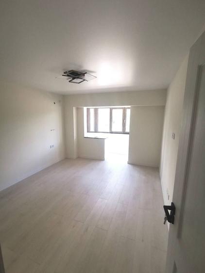 Apartament cu 3 camere decomandat în Exterior Vest — fotografia 3