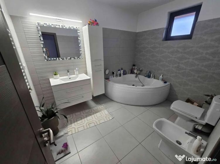 Casă cu 4 camere cu Teren 124 Mp în Chiajna