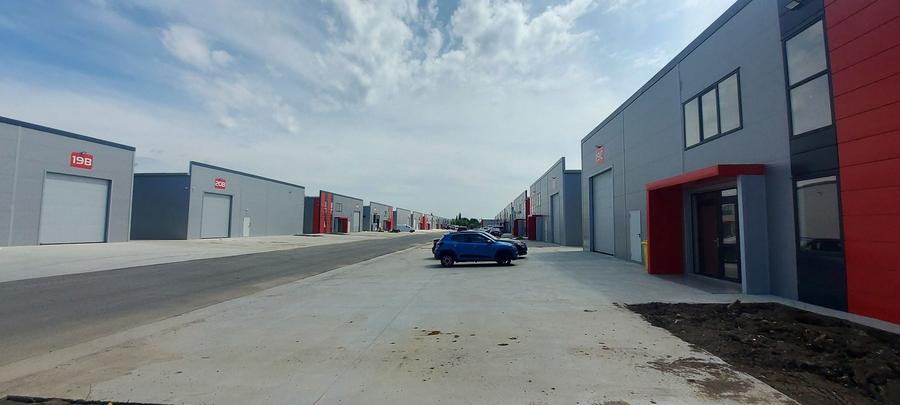 Spațiu industrial, de 650 mp, în Rudeni