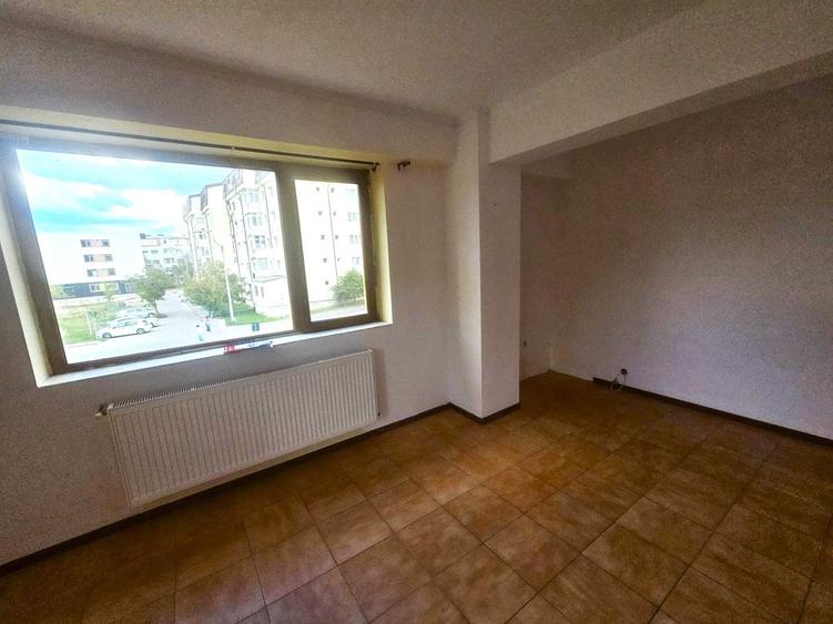 Garsonieră decomandată în Trivale