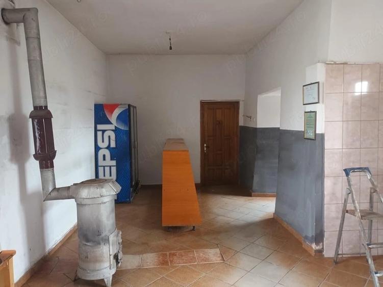 Spațiu comercial, de 44 mp, în Piscu Vechi