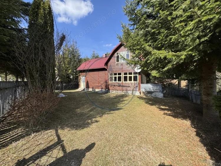 Casă cu Teren 500 Mp în Colibița