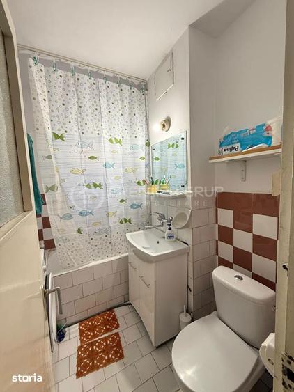 Apartament cu 3 camere decomandat în Tătărași