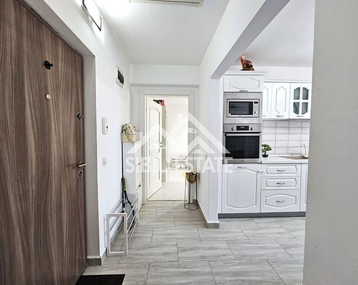 Apartament cu 2 camere decomandat, mobilat în Arhitecților - Calea Cisnădiei