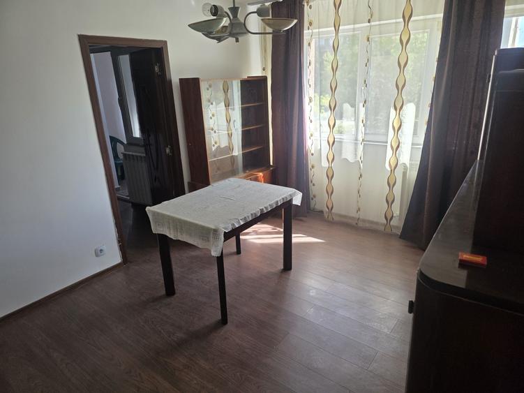 Apartament cu 2 camere semidecomandat în 23 August