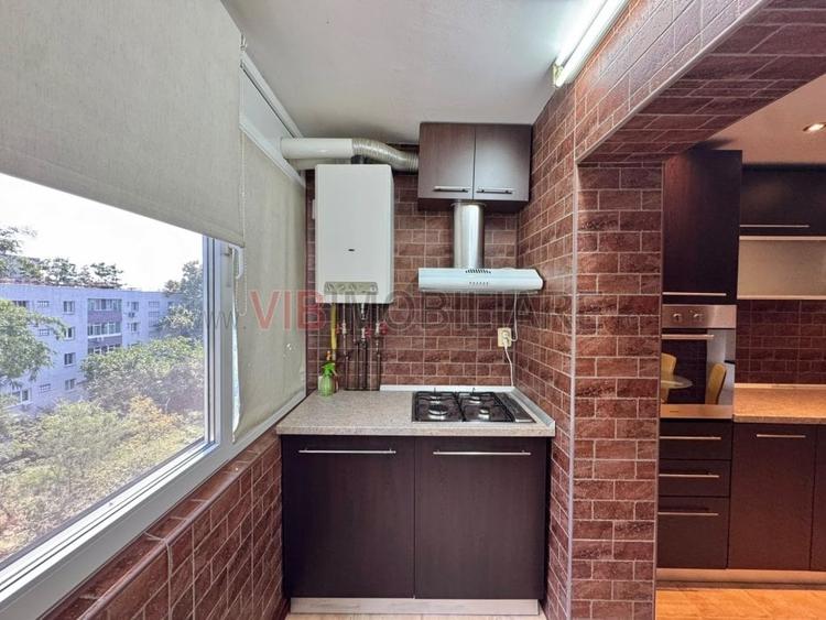 Apartament cu 3 camere semidecomandat în Militari