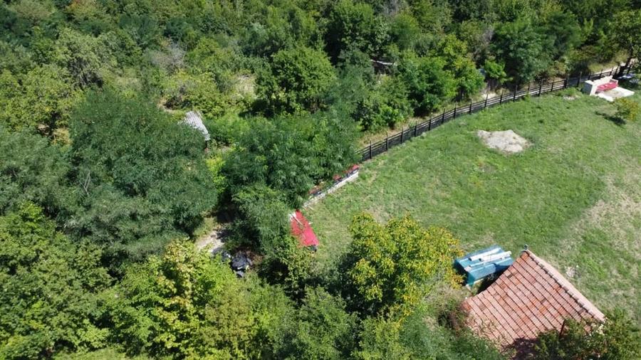 Teren de 800 mp, în Central