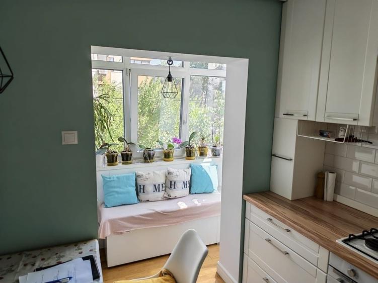 Apartament cu 3 camere decomandat în Tătărași