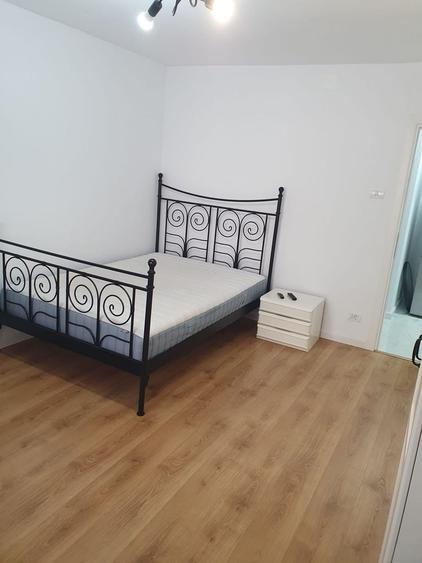 Garsonieră decomandată în Tineretului
