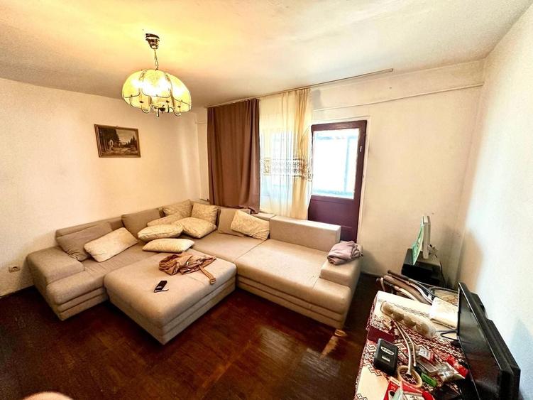 Apartament cu 2 camere semidecomandat în Simion Bărnuțiu