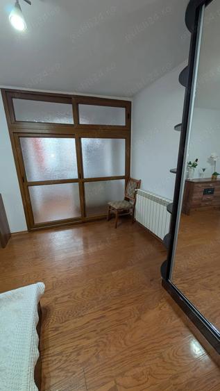 Garsonieră decomandată în Păcii