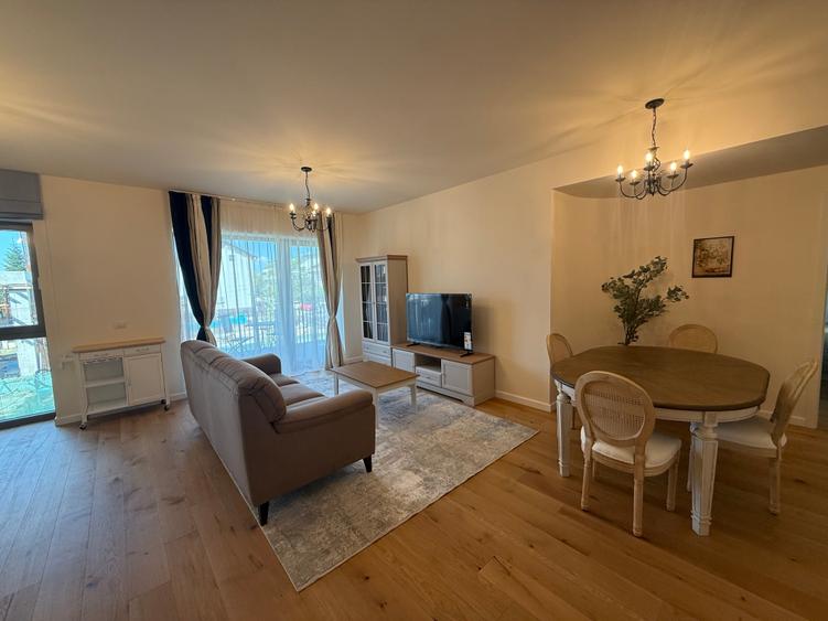 Apartament cu 3 camere în Sisești