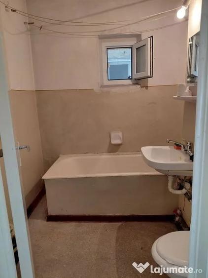 Apartament 2 camere dec Micro 17,etaj 2 - 3